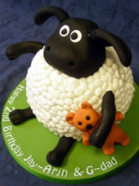 Children's Birthday Cakes by Catherine Scott