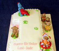 Children's Birthday Cakes by Catherine Scott