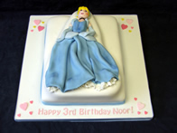 Children's Birthday Cakes by Catherine Scott
