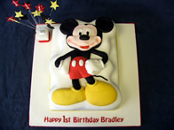 Children's Birthday Cakes by Catherine Scott