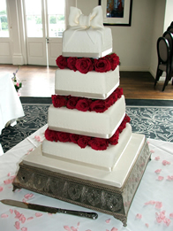Bo — Contemporary Wedding Cake by Catherine Scott