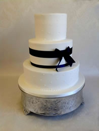 Gayle — Contemporary Wedding Cake by Catherine Scott