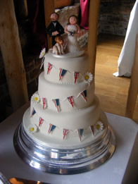 Unity — Contemporary Wedding Cake by Catherine Scott