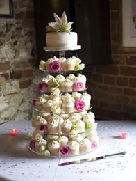Alyson wedding cupcakes by Catherine Scott