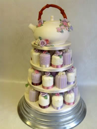 Dian wedding cupcakes by Catherine Scott