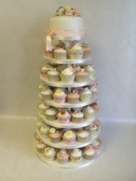 Jen wedding cupcakes by Catherine Scott