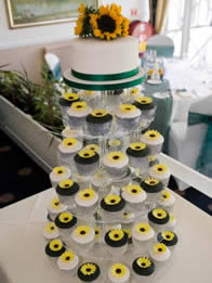 Sunflower wedding cupcakes by Catherine Scott